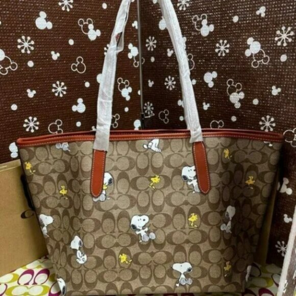 New Coach X Peanuts City Tote In With Snoopy Woodstock - Picture 3 of 6